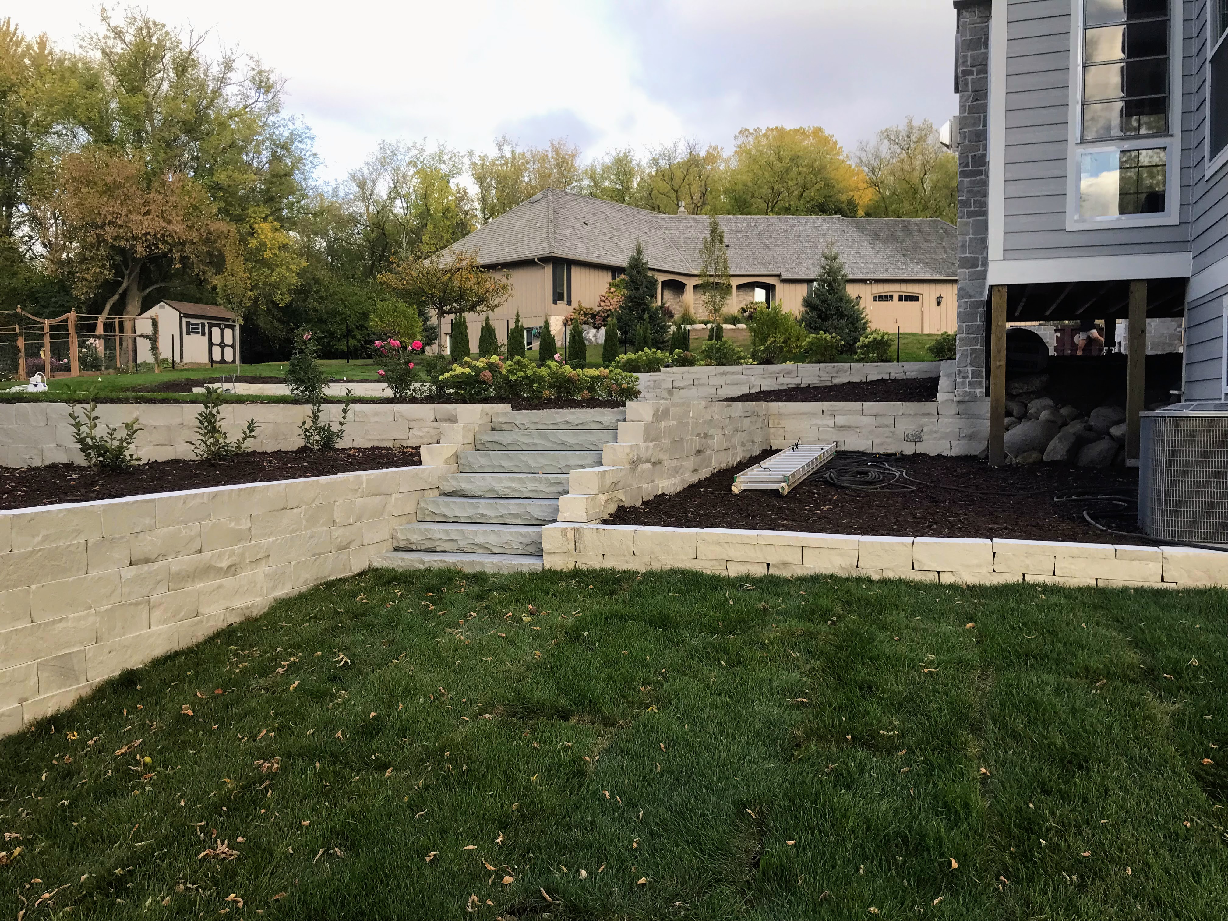 Natural Stone Walls & Steps